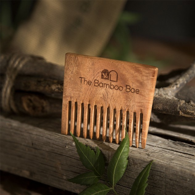 Mini neem wood comb