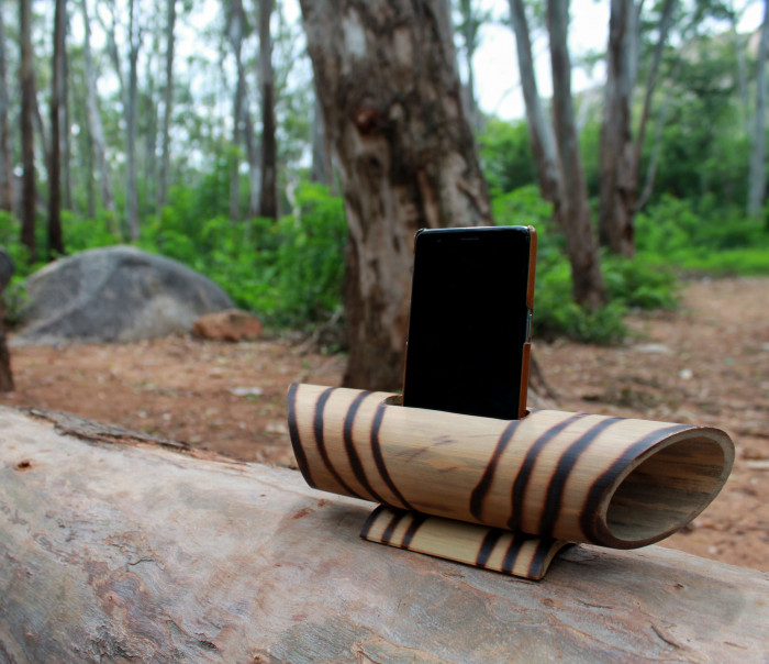 Electricity Free Bamboo Docking Station